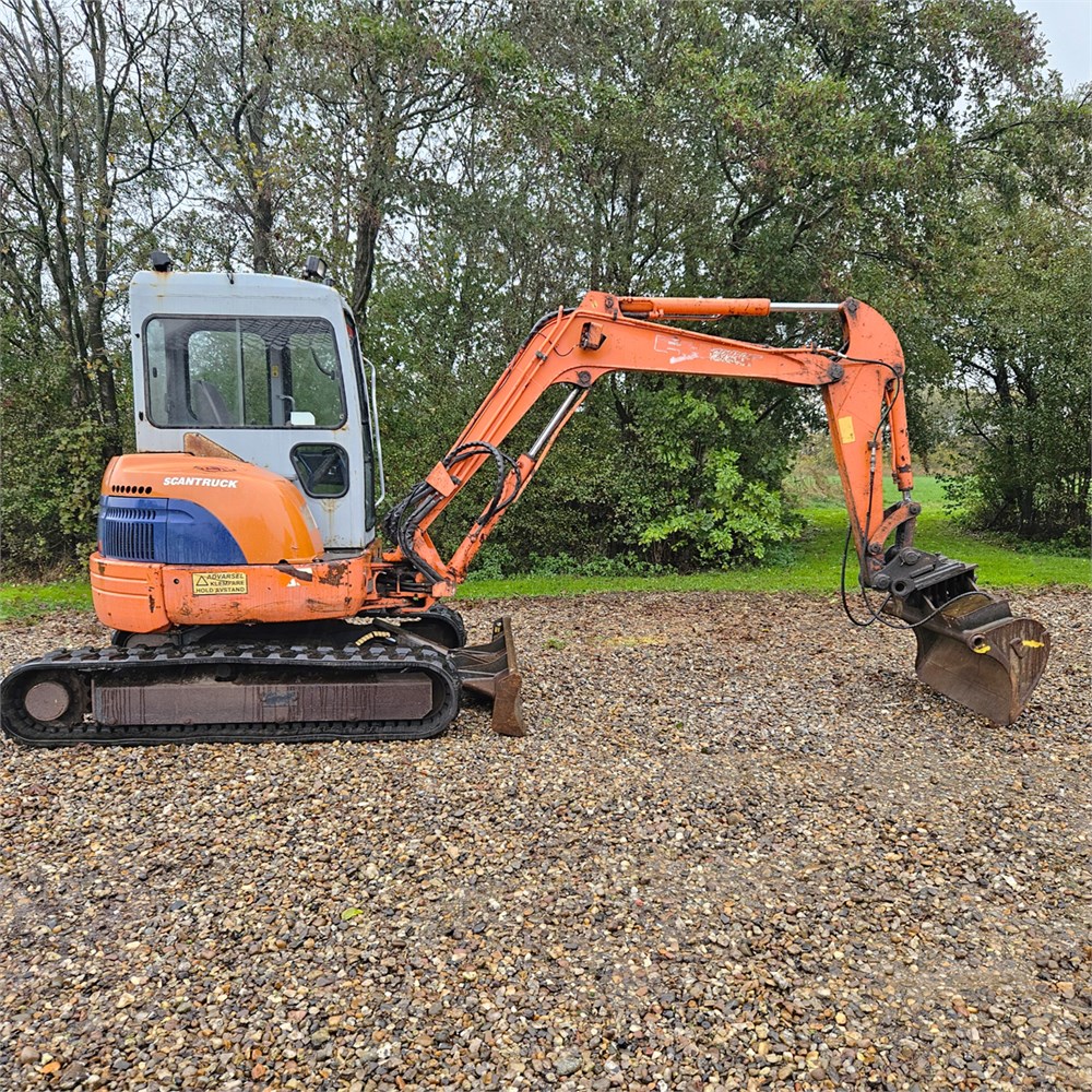 Hitachi FH50 U - (2001) - 4.6T - 3 000 h