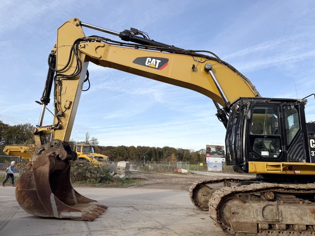 Komatsu PC360LC-11 - (2017) - 36T - 10375 h