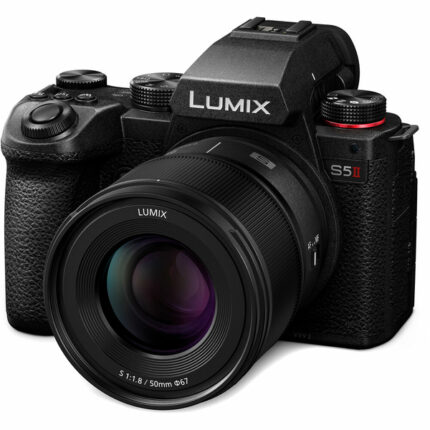 Panasonic Lumix DC-S5 II + Lumix S 50 mm F/1.8